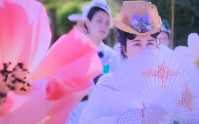 Manual para señoritas de Netflix y las flores de papel de Missmsmith